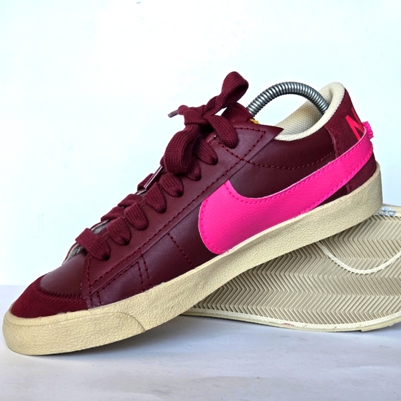 Wmns Blazer Low '77 Jumbo 'Team Red Pink Prime' size 12. - Picture 7 of 9
